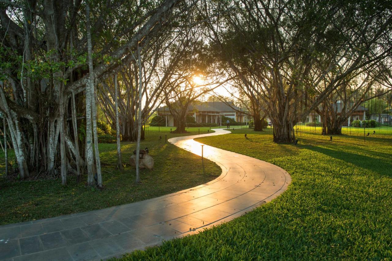Legacy Mekong Hotel Can Tho Exterior foto